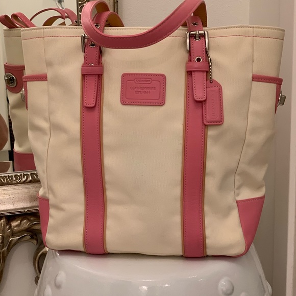 Coach Handbags - Coach Limited Edition Gallery Tote